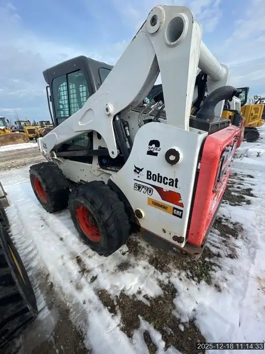 2017 BOBCAT S770 w/ Bucket FOR SALE in Heavy Equipment in Markham / York Region - Image 10