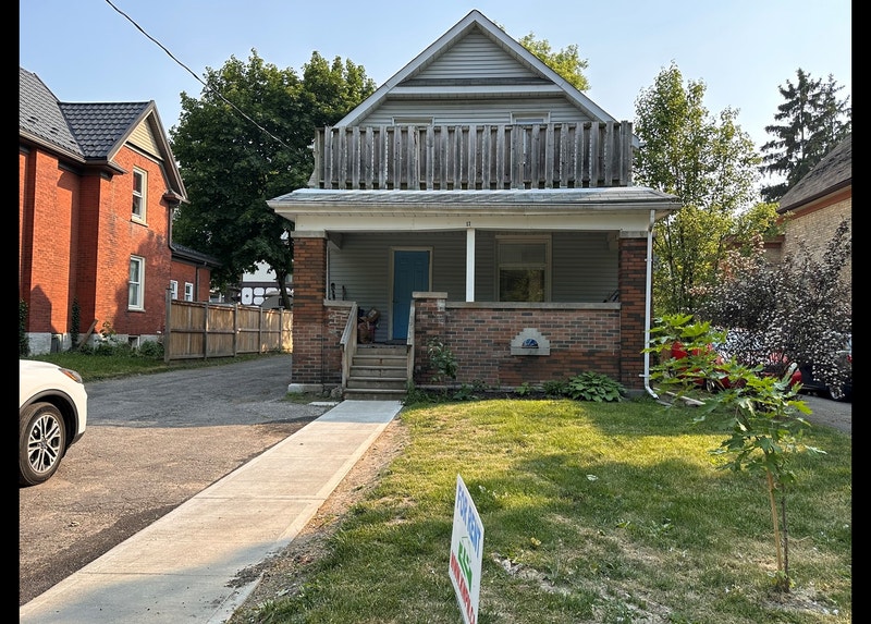 Renovated 2 Bedroom in a Triplex! Long Term Rentals Kitchener