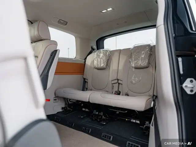 2025 Volkswagen ID. Buzz 1st Edition | CAPTAIN CHAIR | LAUNCH in Cars & Trucks in Grande Prairie - Image 15