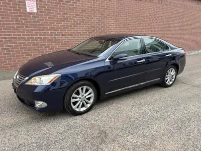 BLUE ON LIGHT GREY, NON SMOKER, NO ACCIDENTS,, VERY CLEAN. NO RUST, GARAGE STORED SINCE NEW. DRIVES...
