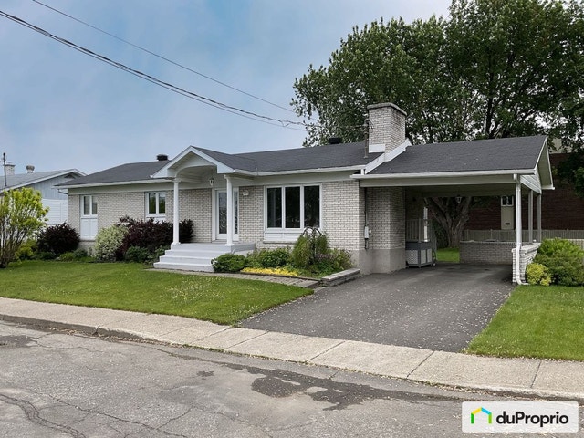 109e Avenue — photo 1