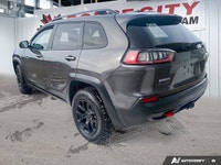 This Jeep Cherokee boasts a Regular Unleaded V-6 3.2 L/198 engine powering this Automatic transmissi... (image 3)