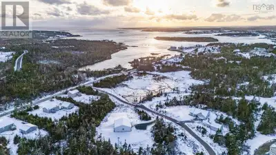 New construction 3 bedrooms, 3 full bathrooms, all on one level at over 2000 SF of living space on o...