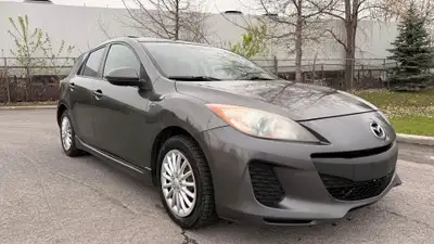 2012 MAZDA 3 , HATCHBACK , MANUEL , 4 CYLINDRES 2.0 LITRES , TOIT OUVRANT , BLUETOOTH TELEPHONE , SI...