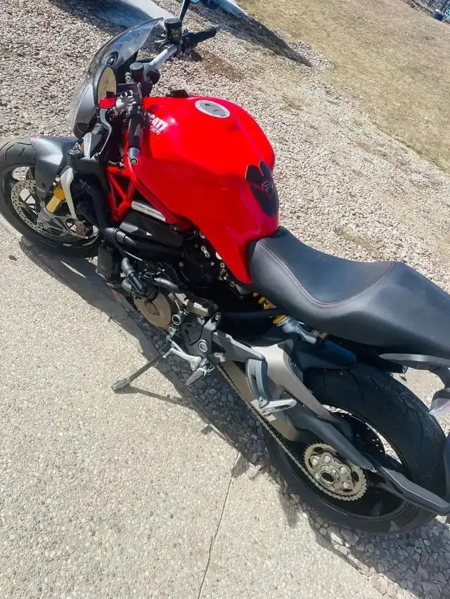 2014 DUCATI MONSTER 1200S (FINANCING AVAILABLE) in Sport Bikes in Strathcona County - Image 6
