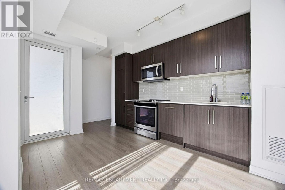 2909 - 5180 YONGE STREET Toronto (Willowdale West), Ontario 2