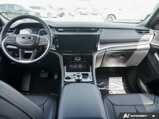 2026 Jeep Grand Cherokee L LIMITED | 4X4 | PANO | NAV | ALTITUDE in Cars & Trucks in Oakville / Halton Region - Image 21