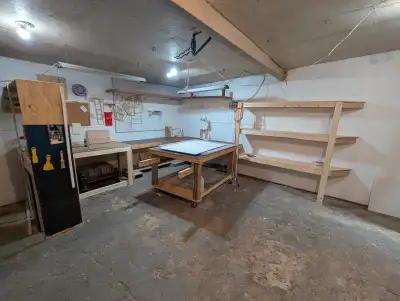 Rare Block concrete floor deep double garage space approx 20 x 20 would suit hobbyist or contractor...