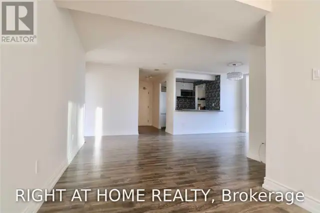 704 - 285 ENFIELD PLACE Mississauga (City Centre), Ontario in Long Term Rentals in Mississauga / Peel Region - Image 2