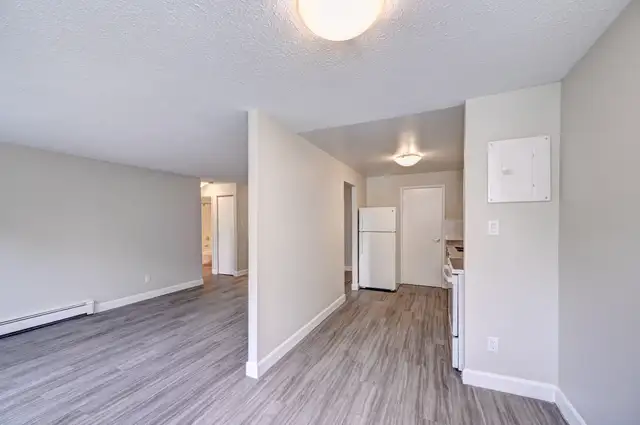 Fergus 2 Bedroom Apartment for Rent: in Long Term Rentals in Guelph - Image 14