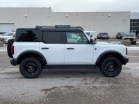 HARD TOP! TRAILER TOW PACKAGE! HEATED VINYL FRONT SEATS! REMOTE START! 12" TOUCHSCREEN WITH APPLE CA... (image 5)
