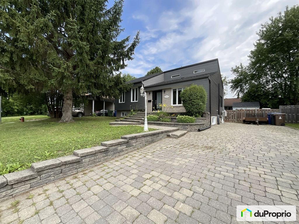 $685,000 - Bungalow for sale in Chambly — photo 1