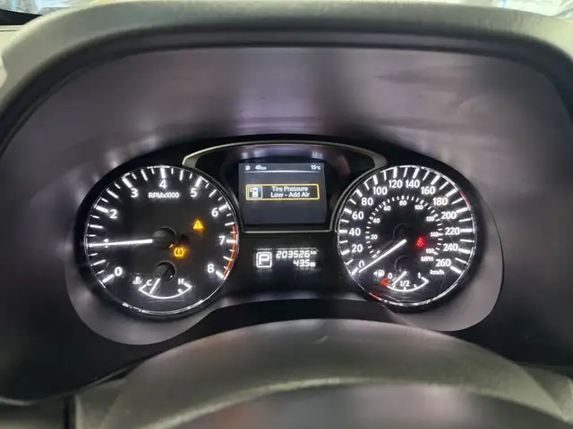 2014 Nissan Pathfinder 2WD 4dr SL in Cars & Trucks in Longueuil / South Shore - Image 23