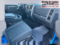 WE CAN GET YOU APPOVED ON THIS 2022 RAM 1500 WARLOCK CREW CAB 4X4 TODAY FEATURED OPTIONS -Luxury Gro... (image 7)