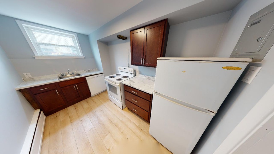 SPACIOUS ONE BEDROOM IN WEST END HALIFAX AVAILABLE NOVEMBER 1ST 2