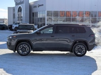 This Jeep Cherokee has a durable Intercooled Turbo Gas/Electric I-4 1.6 L/98 engine powering this Va... (image 5)