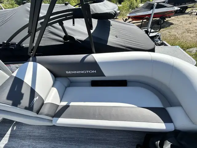 2026 Bennington 22SSR in Powerboats & Motorboats in Winnipeg - Image 8