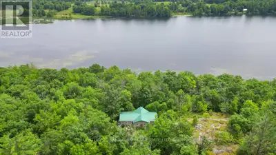 Looking to escape to the lake? Check out this off grid cottage on Jarvis Lake with easy access off H...