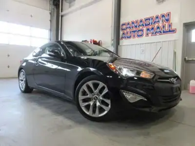 CLEAN CARFAX, ACCIDENT-FREE! JUST 58,000 KM ON THIS GORGEOUS ONE-OWNER GENESIS COUPE! THIS LADY-DRIV...
