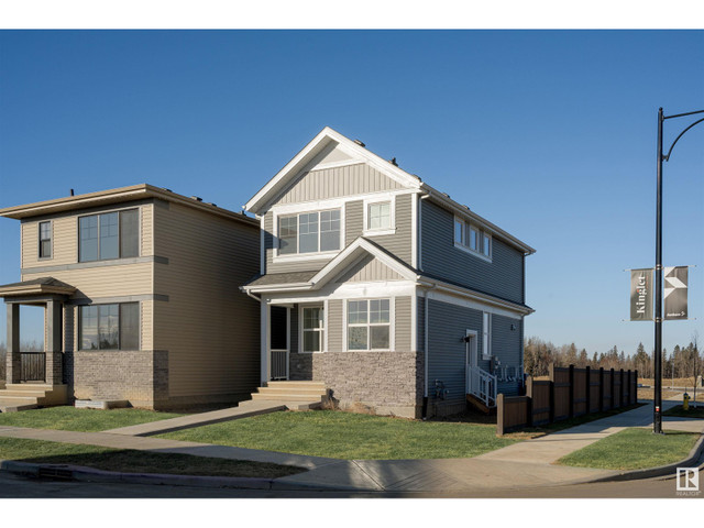 6312 176 AV NW Edmonton, Alberta in Houses for Sale in Strathcona County - Image 2