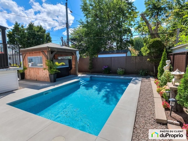 $699,800 - Bungalow for sale in Longueuil (St-Hubert) — photo 1