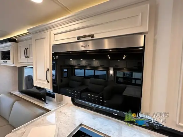 2025 Newmar Dutch Star 4369 Black Out Package in RVs & Motorhomes in Moncton - Image 27