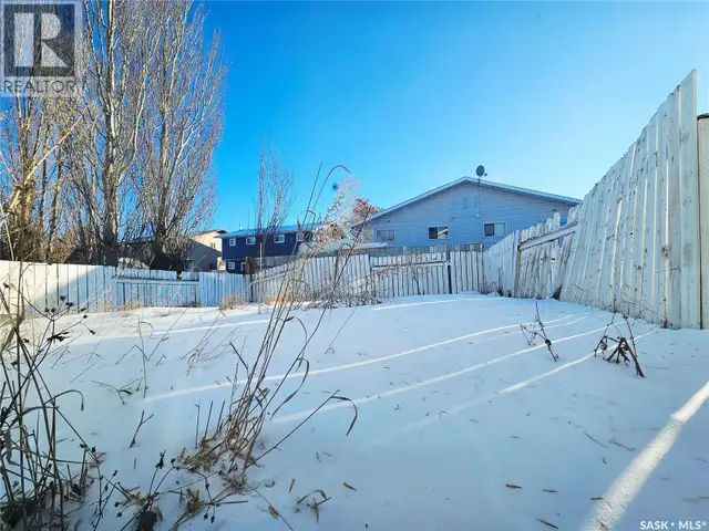 242 - 244 Wakabayashi WAY Saskatoon, Saskatchewan in Houses for Sale in Saskatoon - Image 26