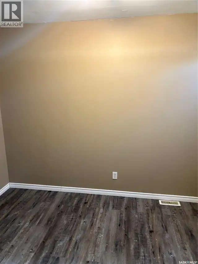 1212-1216 Rae STREET Regina, Saskatchewan in Houses for Sale in Regina - Image 4