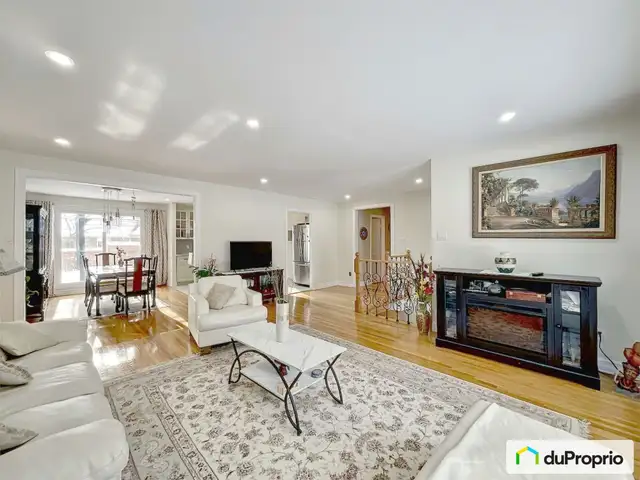 $899,900 - Bungalow for sale in Dollard-Des-Ormeaux in Houses for Sale in West Island - Image 2