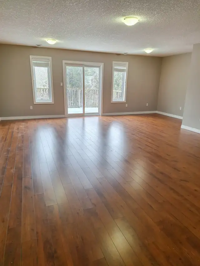 Luxury 3 bedroom Executive Suite in Orillia in Long Term Rentals in Barrie - Image 5