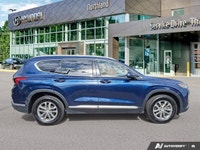 Navigate Prince George's diverse roads confidently in this well-equipped 2020 Hyundai Santa Fe Essen... (image 5)
