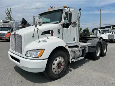 Appelez // Call Guillaume 514-404-6940 Unité 7049 Kenworth T370 2018 Tracteur de ville / Daycab Mote...