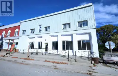 Commercial Lease Opportunity in the Heart of Springfield! Looking to start or grow your business? Th...