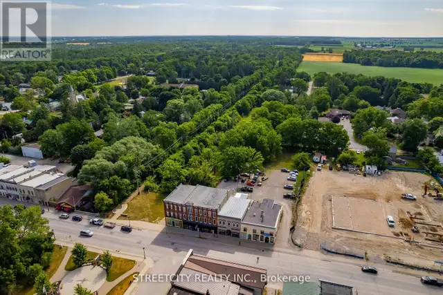206 MAIN STREET North Middlesex (Parkhill), Ontario in Commercial & Office Space for Sale in Grand Bend - Image 34