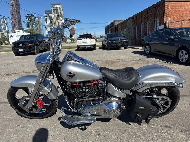 2022 Harley-Davidson Fat Boy ~ STAGE II ~ V&H EXHAUST ~ CUSTOM P in Street, Cruisers & Choppers in City of Toronto - Image 3
