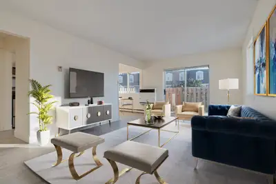 2 Bedroom Townhouse Premium - 896-926 Courtland Avenue East *Ren