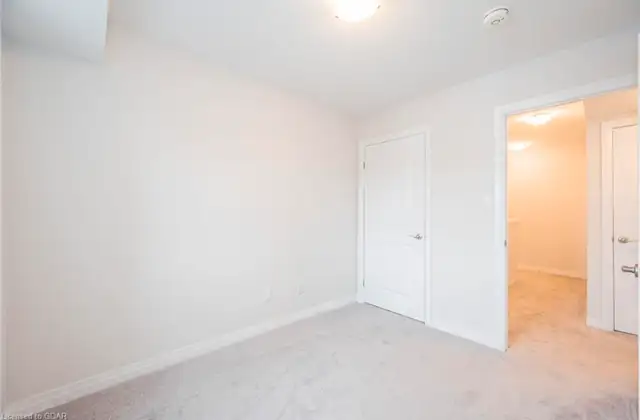 2bedroom house for rent in kitchener in Ontario in Canada - Image 7