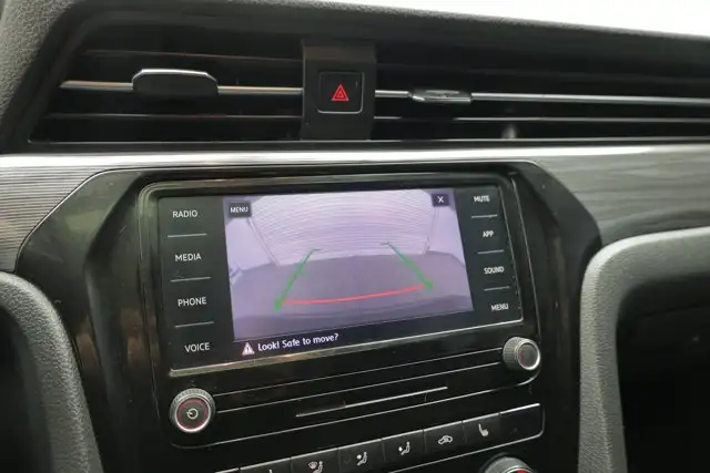 2021 Volkswagen Passat Highline5058298987734732820