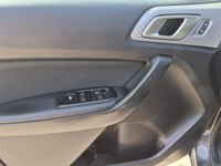 WAS: $31995 NOW: $29999 plus taxes and licensing feesWE DELIVER ANYWHERE IN CANADA! Midsize with ful... (image 8)