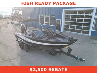 The Lund 1875 Crossover is the ultimate do-it-all family boat, built to switch effortlessly from ser...