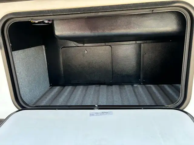 2023 Forester 3251 CD in RVs & Motorhomes in Laval / North Shore - Image 12