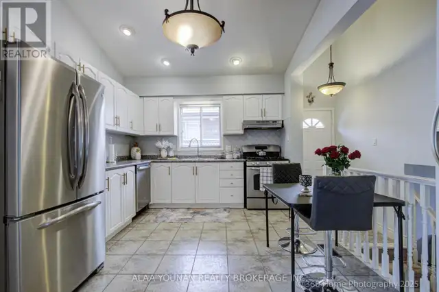 84 HILLGARDEN DRIVE Hamilton (Stoney Creek Mountain), Ontario in Houses for Sale in Hamilton - Image 9