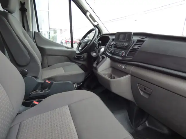2023 FORD TRANSIT CUBE 12' T-350 RWD 9500 GVWR SRW, ECOBOOST V6! in Cars & Trucks in City of Montréal - Image 9