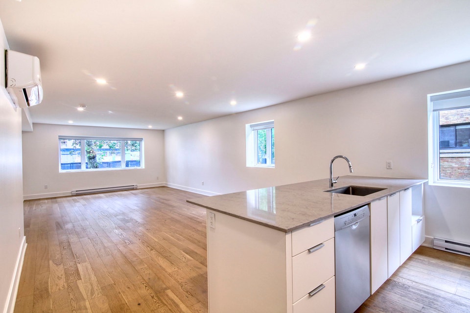 spacious 3bed,2bath unit for rent, Town of Mont-Royal - ID 4524 2