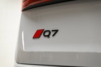 Save $21,000 from new on this low KM locally owned 2025 Audi Q7 with Quattro All-Wheel Drive that ju... (image 6)