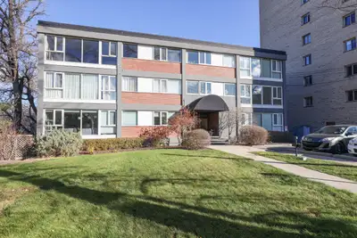 Available Dec 1! Wellington Cres! Prime location on Wellington Cres! This is a great opportunity to...