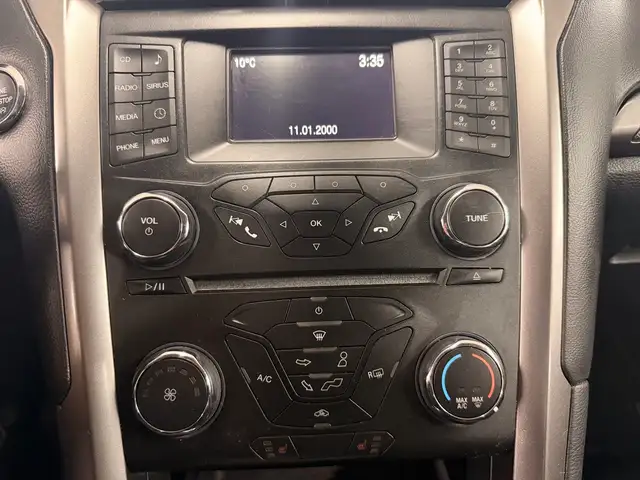 2017 Ford Fusion 4dr Sdn SE FWD in Cars & Trucks in Longueuil / South Shore - Image 19