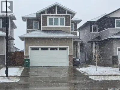 This home has a lot of square footage. One of the biggest home in this block. Easy access to Superst...
