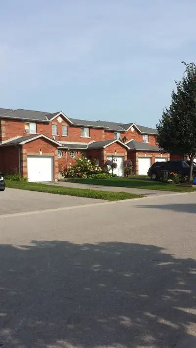 CALL THE RESIDENT MGR. KELLY AT 705 722 6688 OR EMAIL BLACKCHERRYESTATES@ROGERS.COM BEAUTIFUL 2 BEDR...