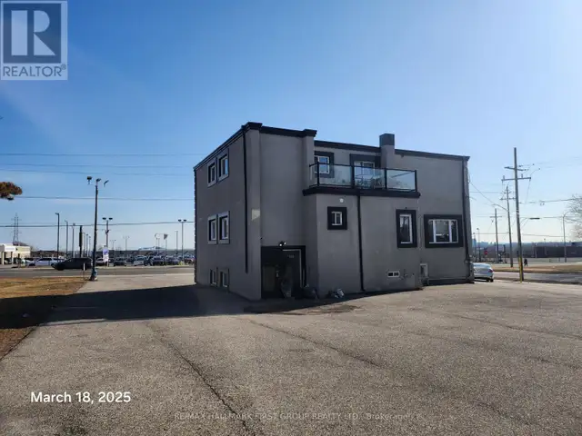 1400 DUNDAS STREET E Whitby (Blue Grass Meadows), Ontario in Commercial & Office Space for Rent in Oshawa / Durham Region - Image 3